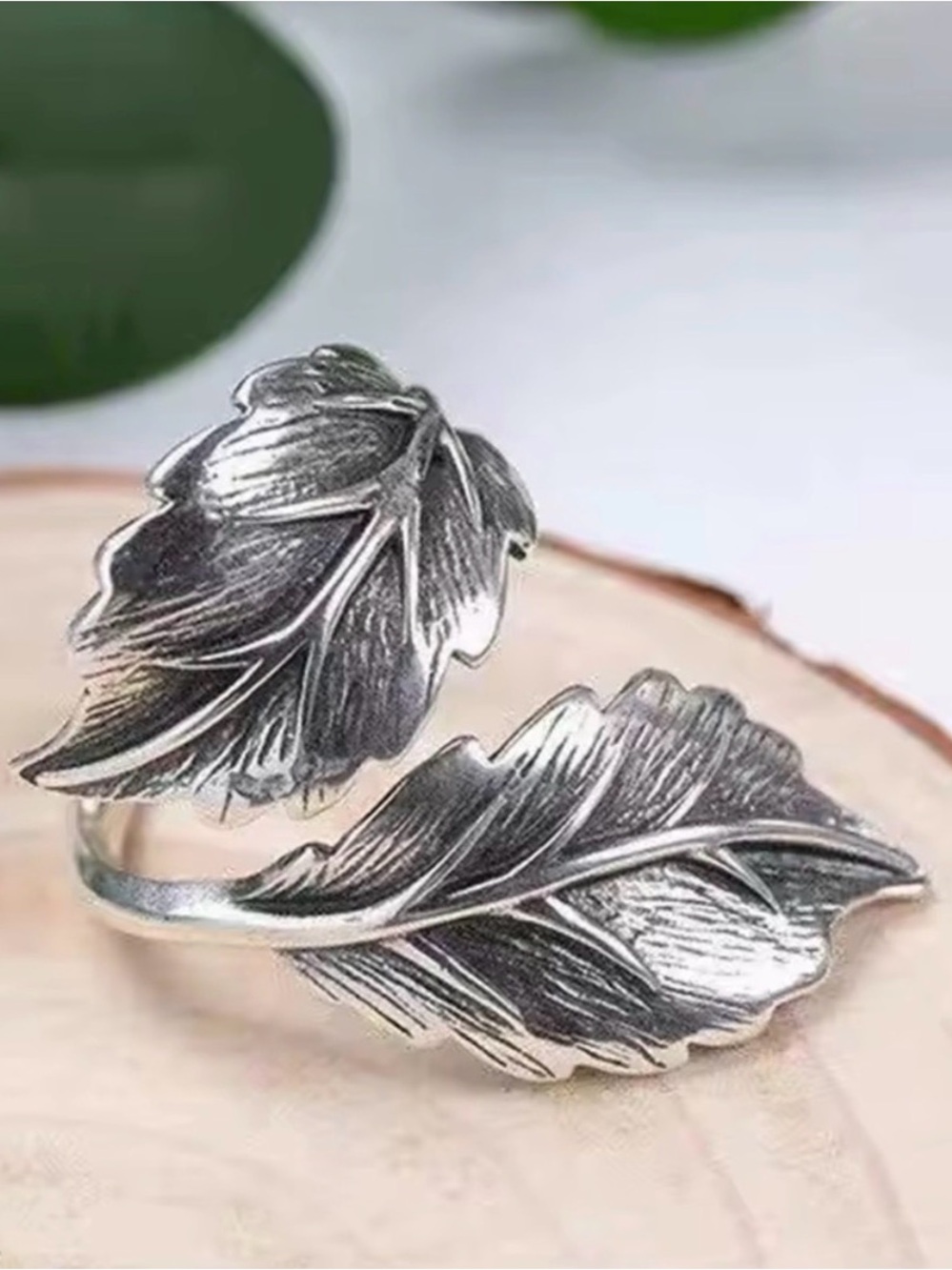 Vintage Leaf Resizable Silver Ring - 
Retro Jewelry